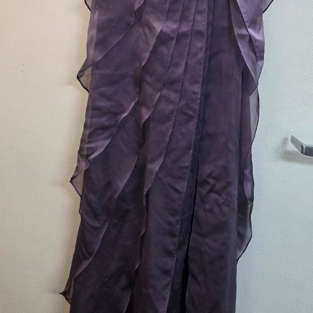 Dress - Picture 5 of 5
